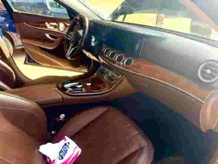 سيارة مرسيدس بنز E300 الحصرية لعام 2020 