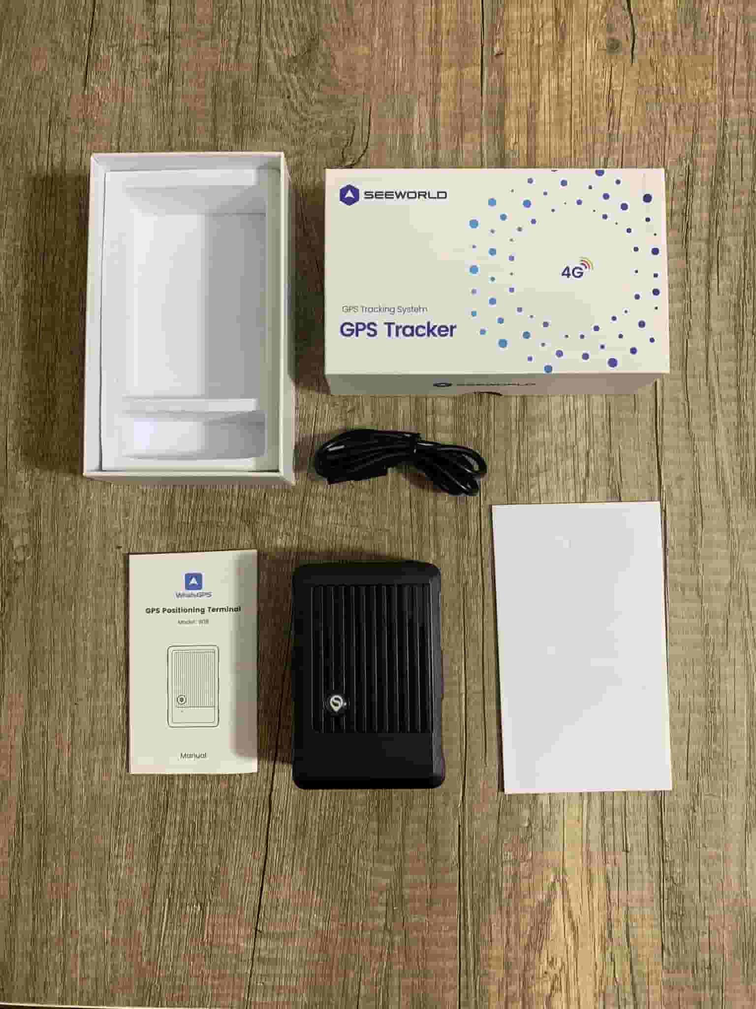 W18L - 4G car tracking device