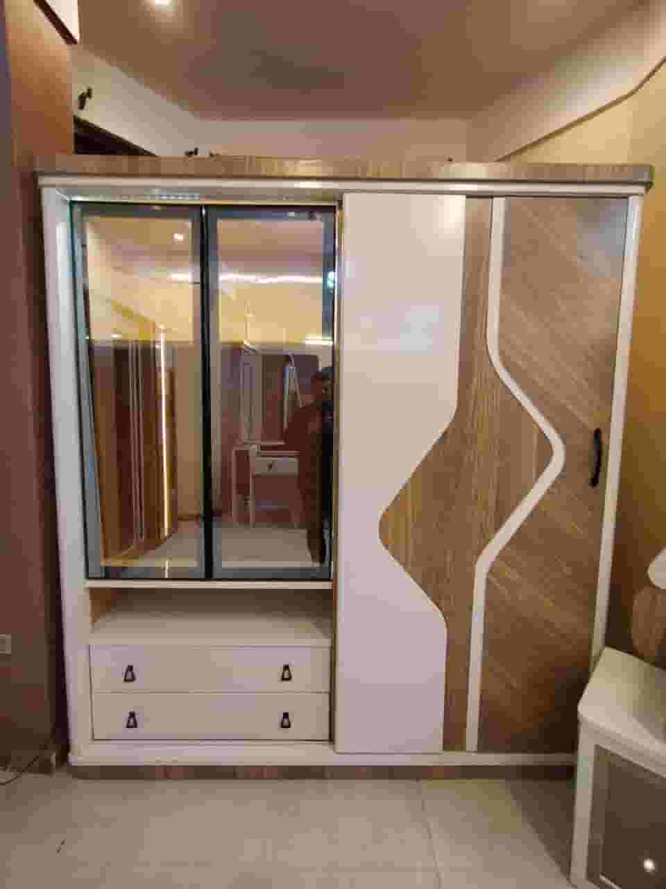 The two-meter youth rooms 
The new job is very