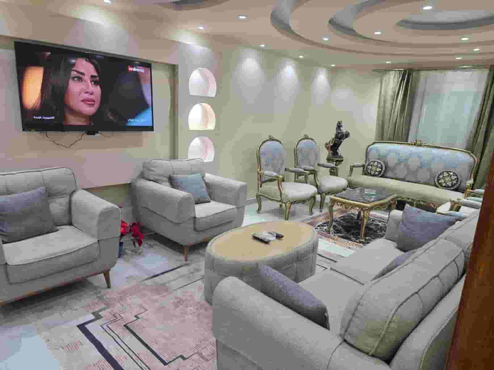 شقة مفروشة للإيجار اليومي و الشهري في مصر الجديدة