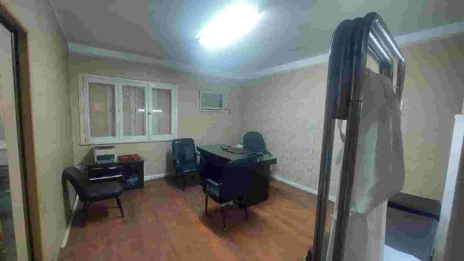 120 meter clinic in the main Tahrir St.  