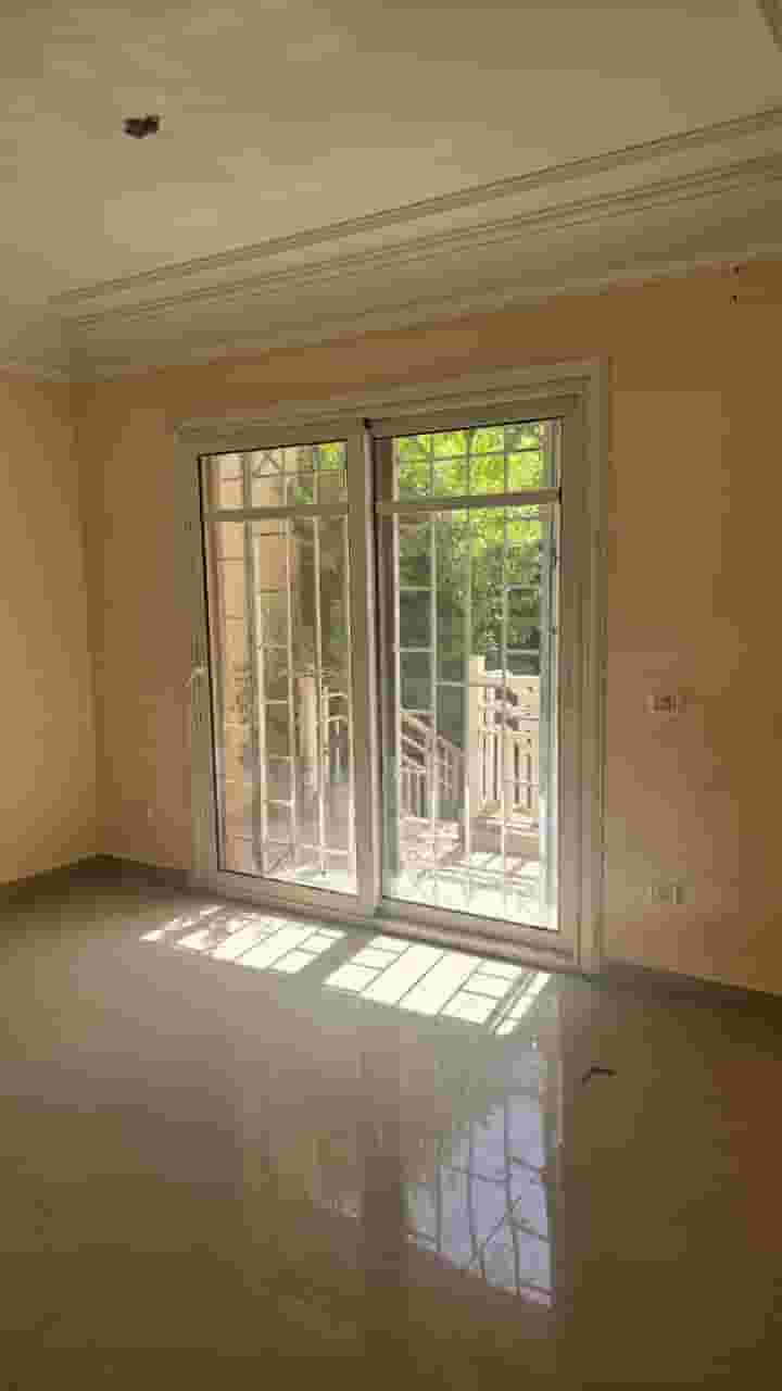 للبيع شقة في مدينتي 77م