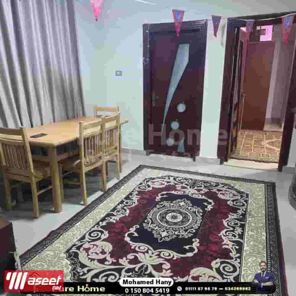 شقه للايجار المفروش - كامب شيزار 175م