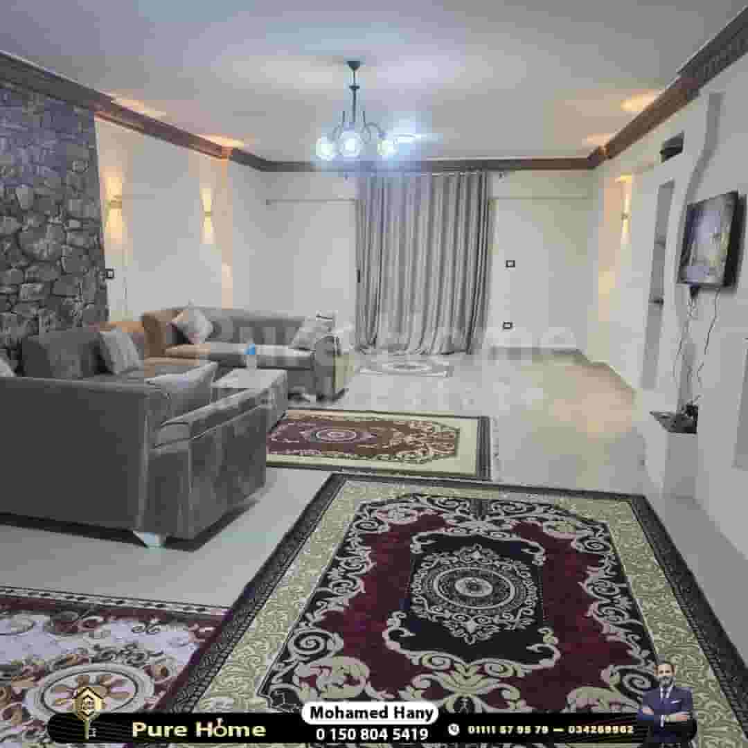 شقه للايجار المفروش - كامب شيزار 175م