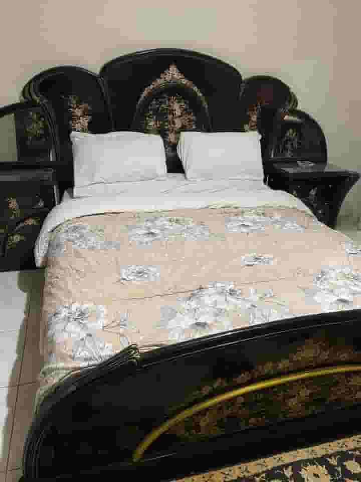 للبيع غرفة نوم استعمال نظيف