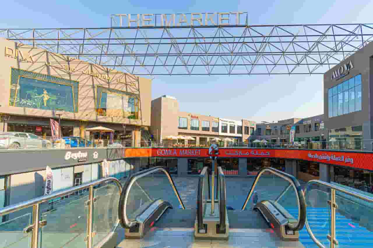 Immediate delivery shop for sale