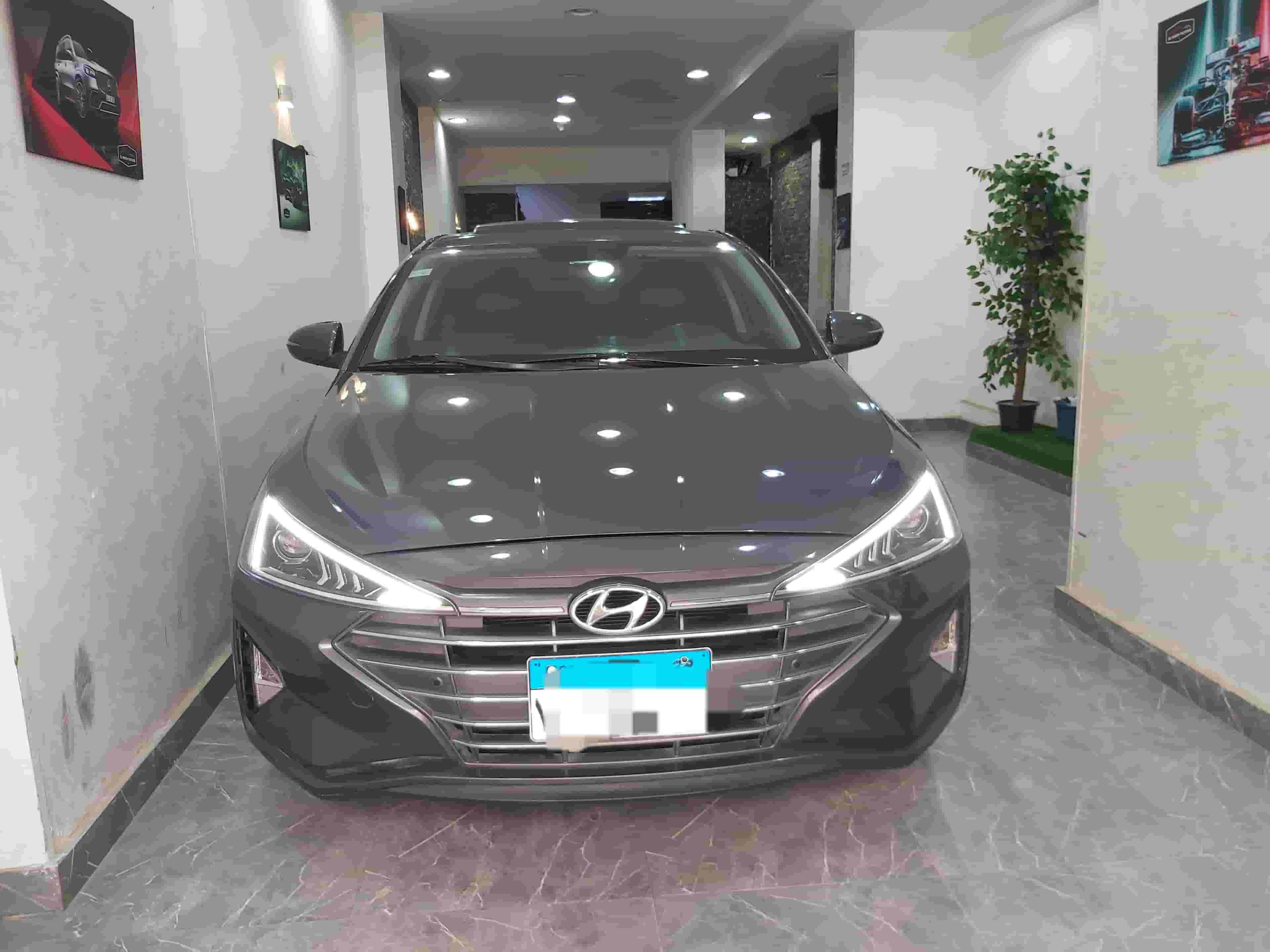 Hyundai Elantra 2025