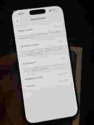 آيفون 15 برو