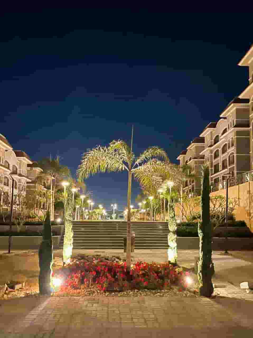 شقة للبيع 246 م / كومباوند / جاردن هايتس / التجمع الخامس