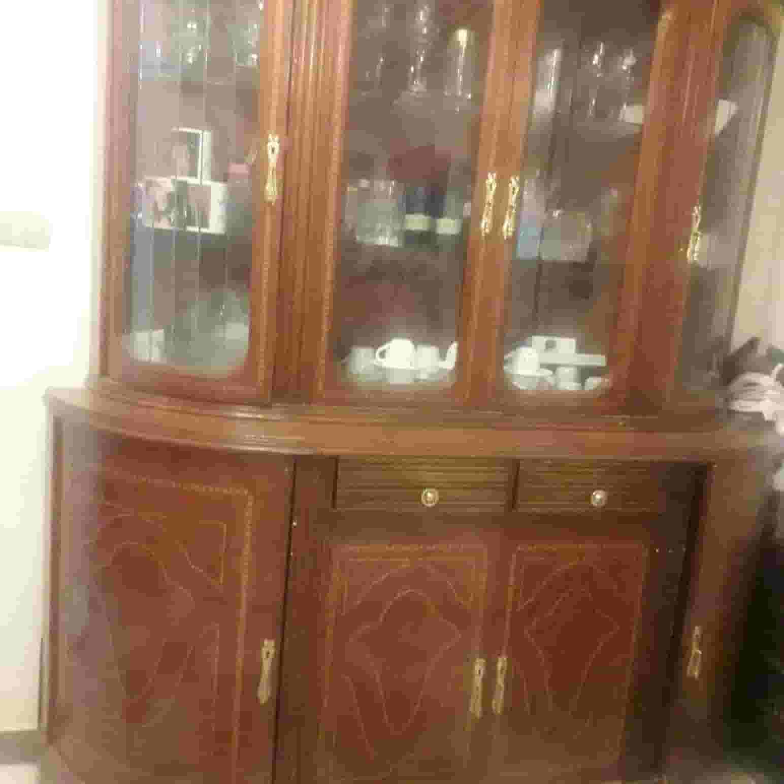 Nice and nice wood buffet