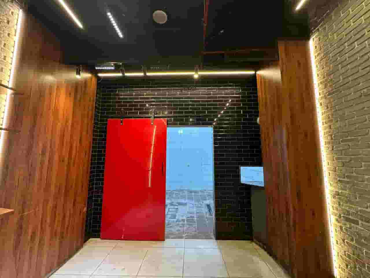 For rent a shop of 52 meters in the heart of New Cairo 