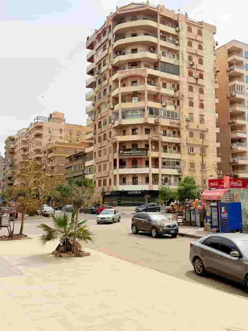 For rent a commercial garage on the corner of 650 m - Nasr City (realistic and direct)
