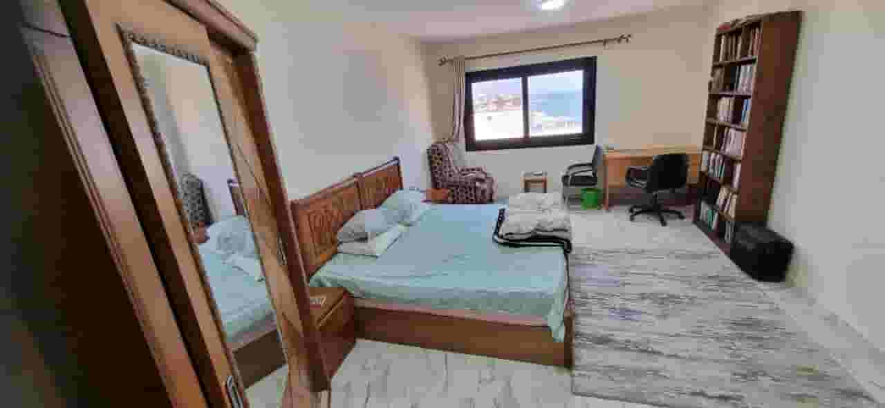 للإيجار استوديو مفروش يري البحر بوضوح