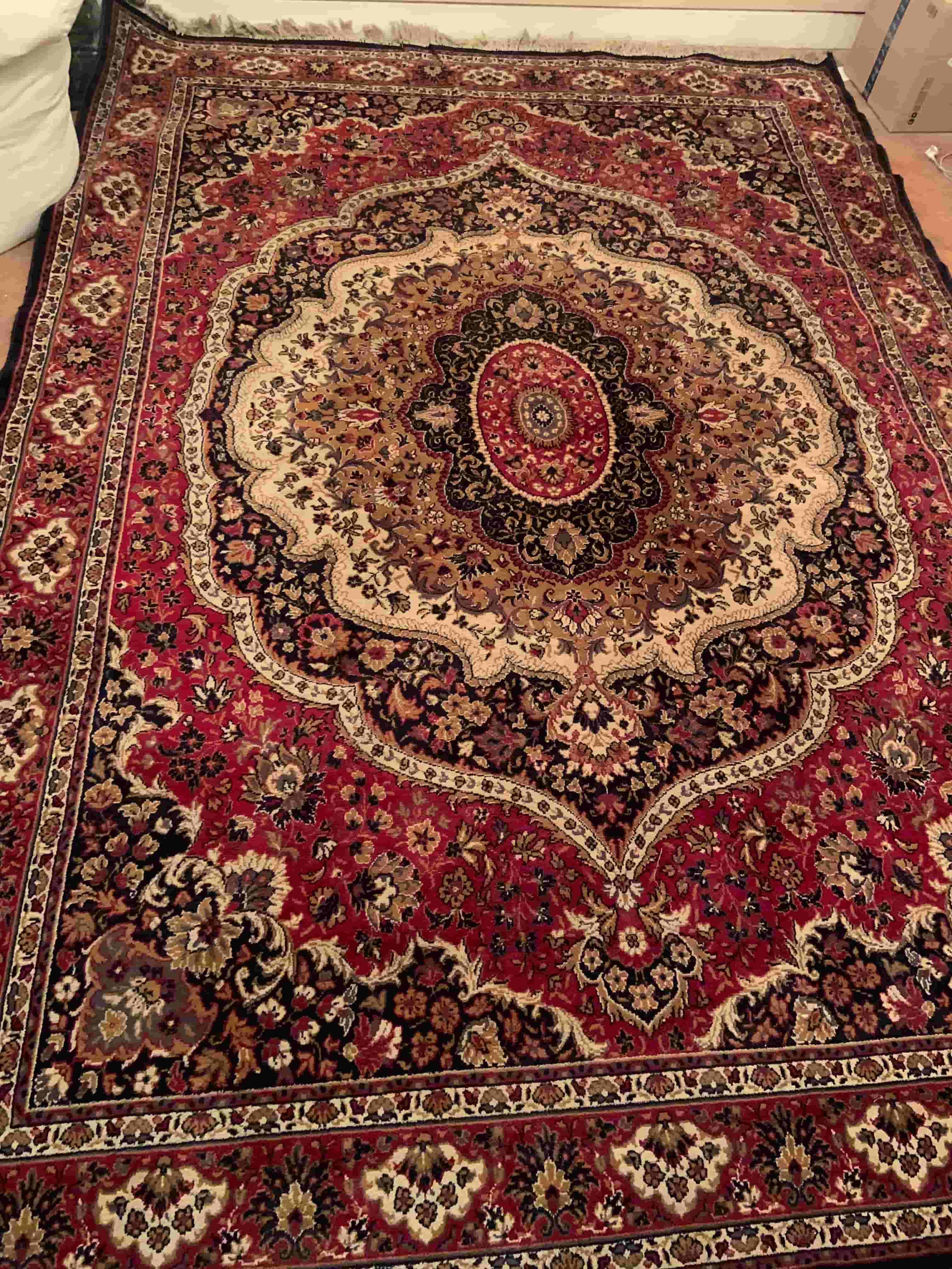 Used wool rug in good condition