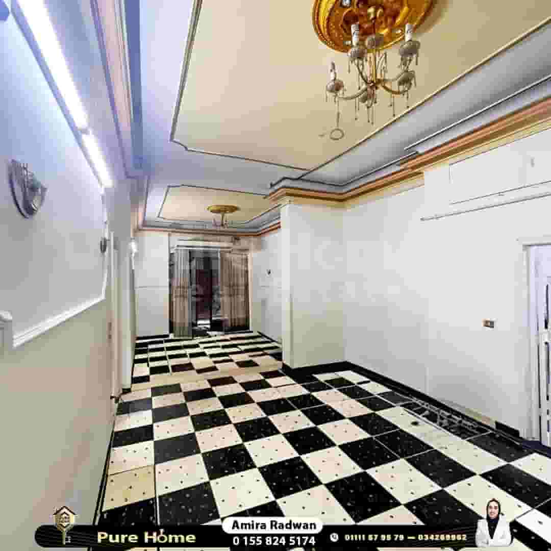 مقر اداري للبيع - السرايا - ثالث نمرة من البحر