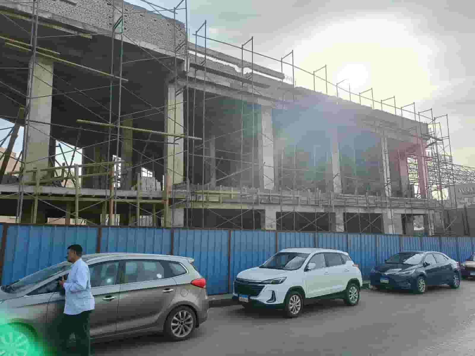 للإيجار محل تجاري في المرحلة الثانية قلب مول من اقوي المولات التجاريه 46 متر