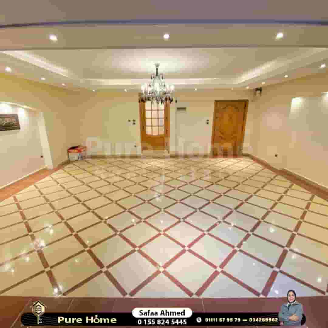 شقة للايجار - كليوباترا - خطوات من البحر 175م