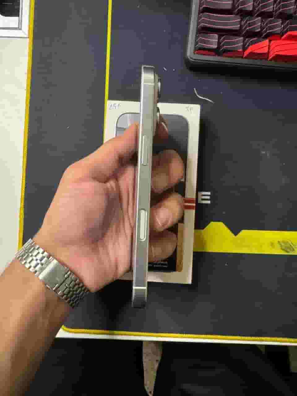 iPhone 16 pro 
