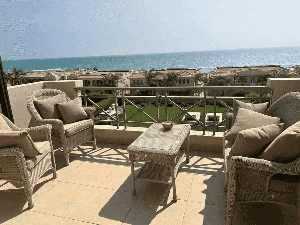 Down payment of 500,000 chalet for sale in Sea View in Telal Ain Sokhna