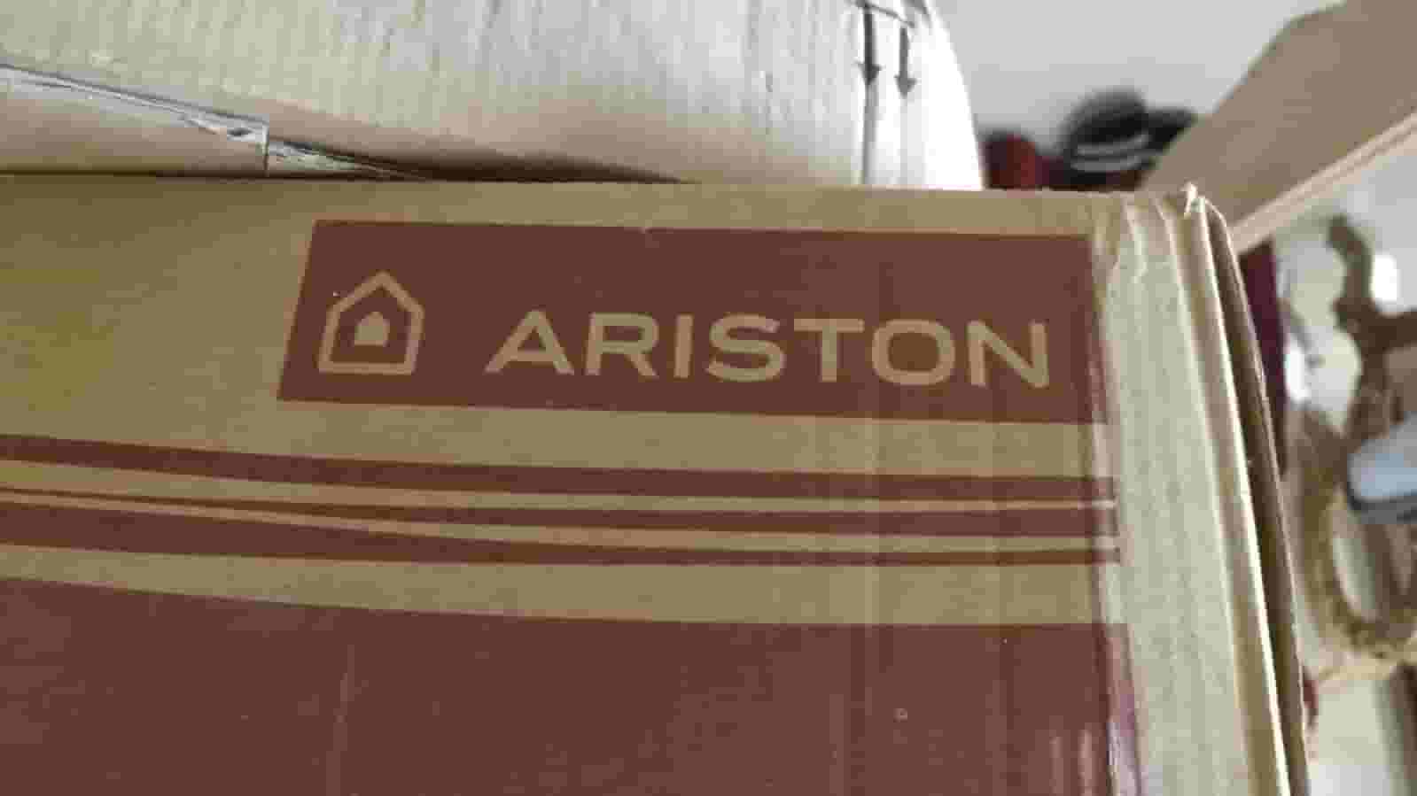 Ariston 10 liter gas heater