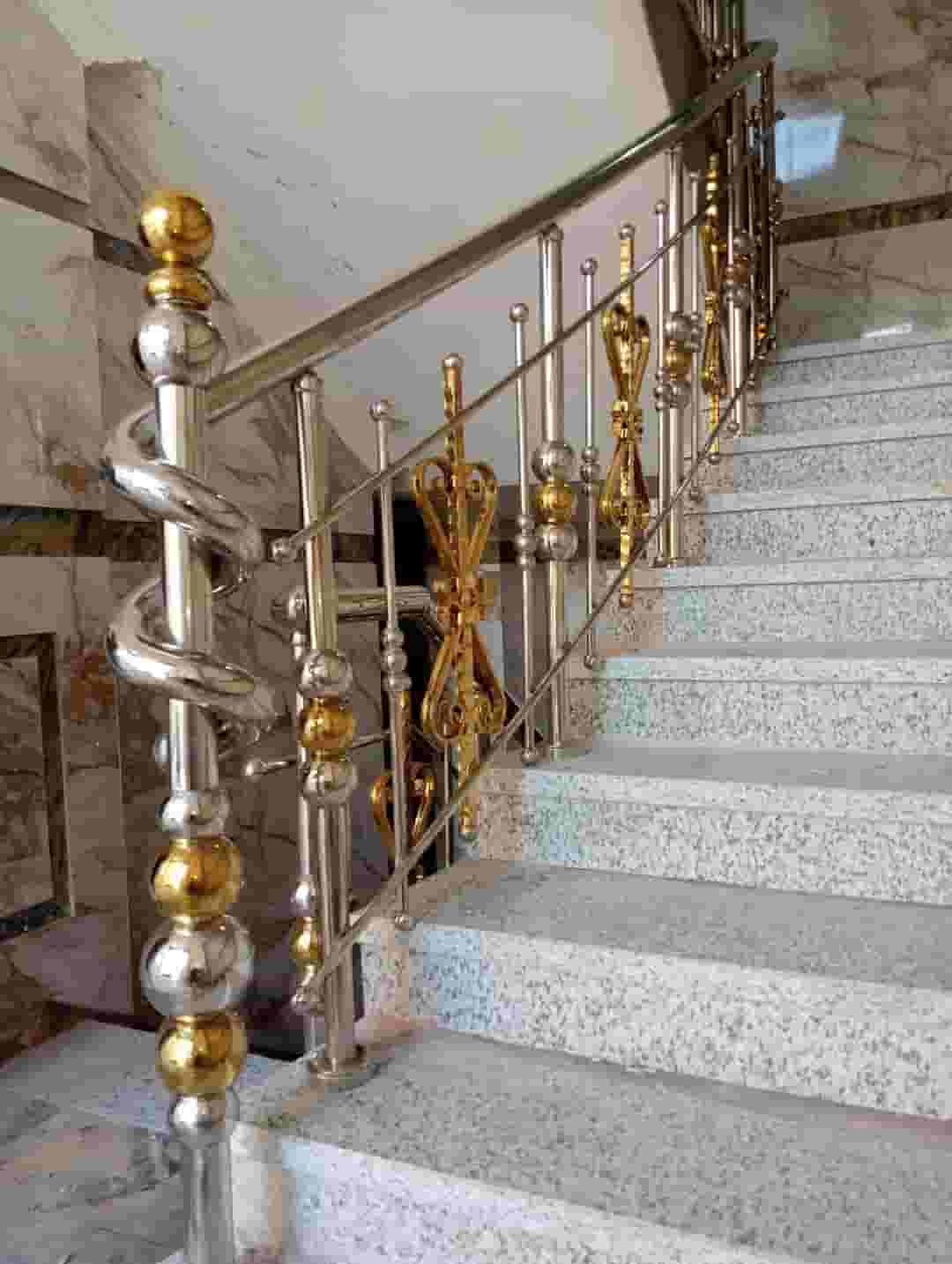 ديكور سلم استانلس ستيل في المنيا