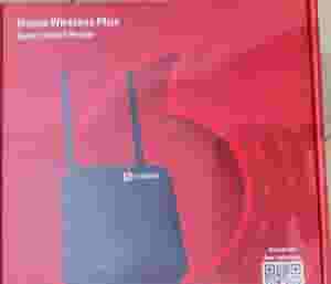 Vodafone Super Fast Home Antenna Router - Vodafone Home Wireless Plus 4G Plus (Excellent Condition)