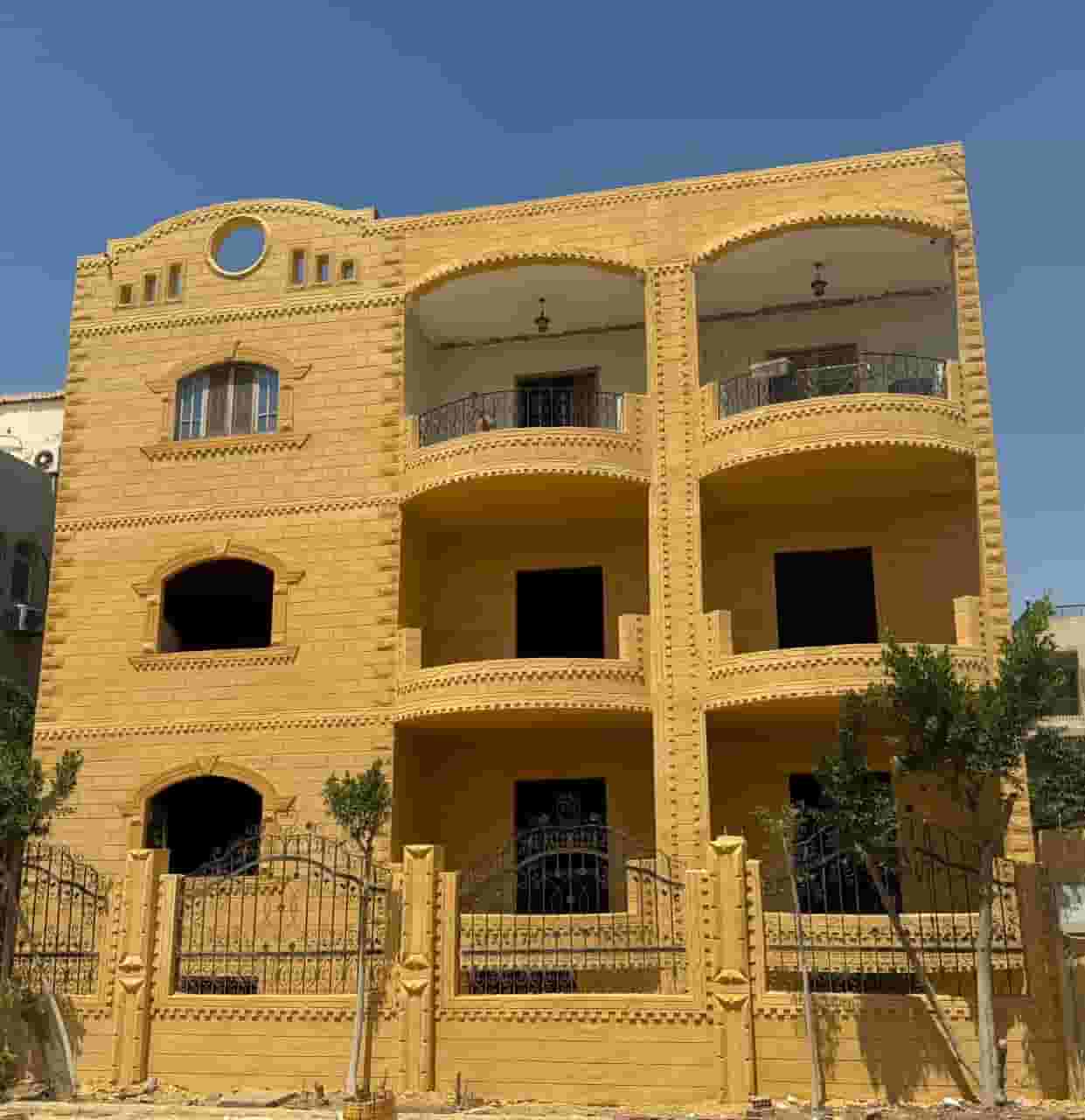 Villa for sale in the most prestigious place in the community