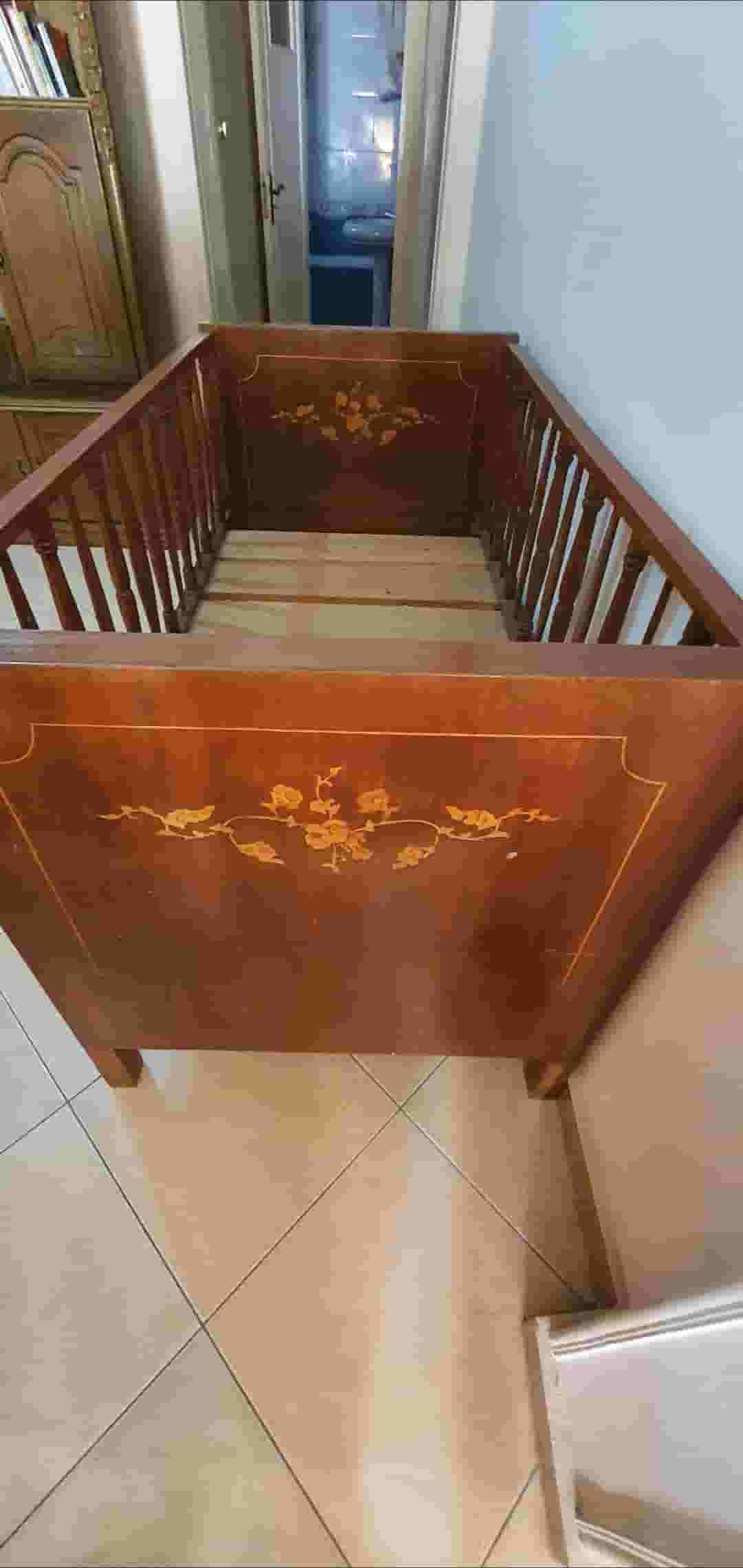 سرير اطفال زان عمولة
