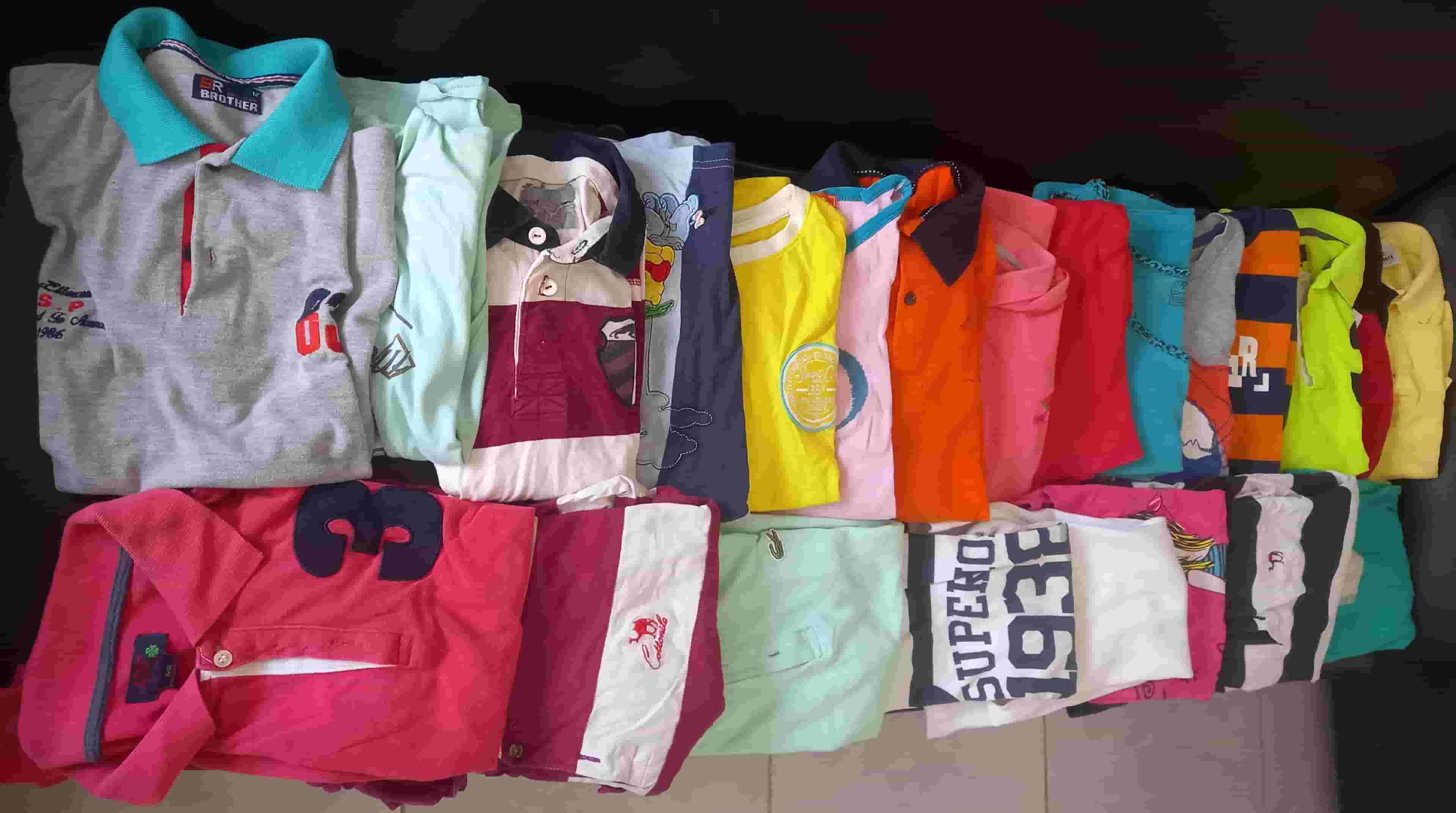 Used summer and winter clothes of different sizes and shoes. The number of pieces is 101 pieces, 2000 g