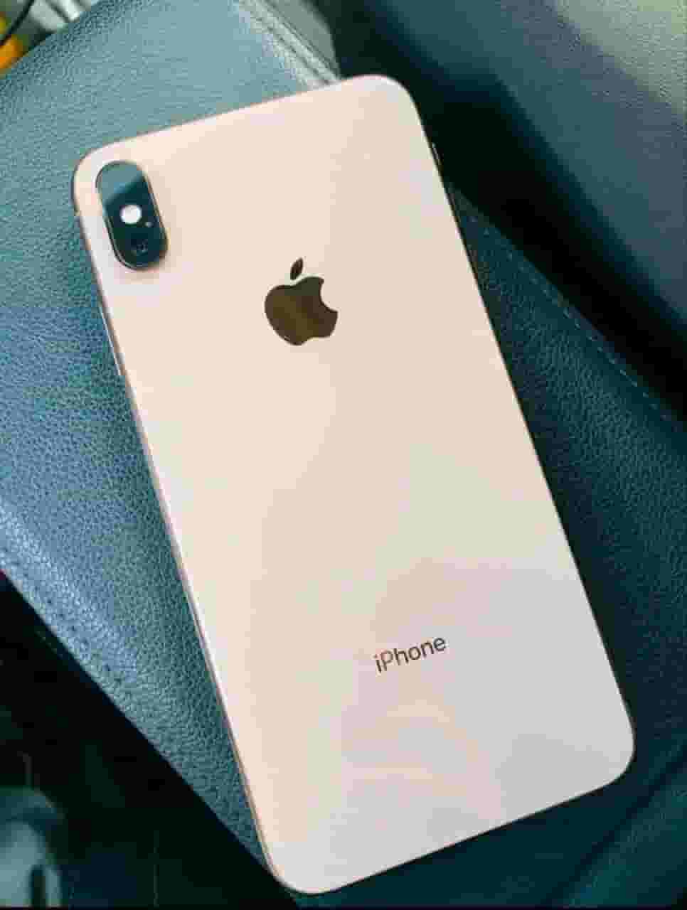 معفي من الضريبة iPhone Xs