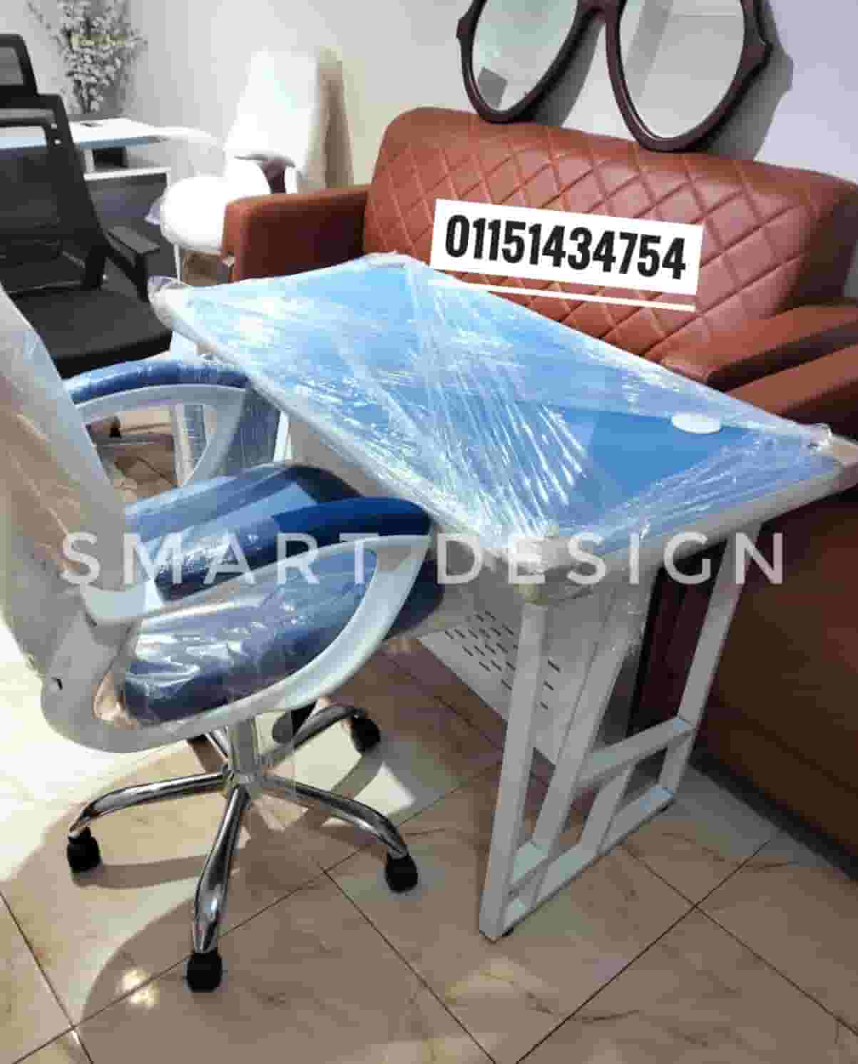 Employee desk/study desk. Imported Spanish MDF wood is available in all shapes and sizes