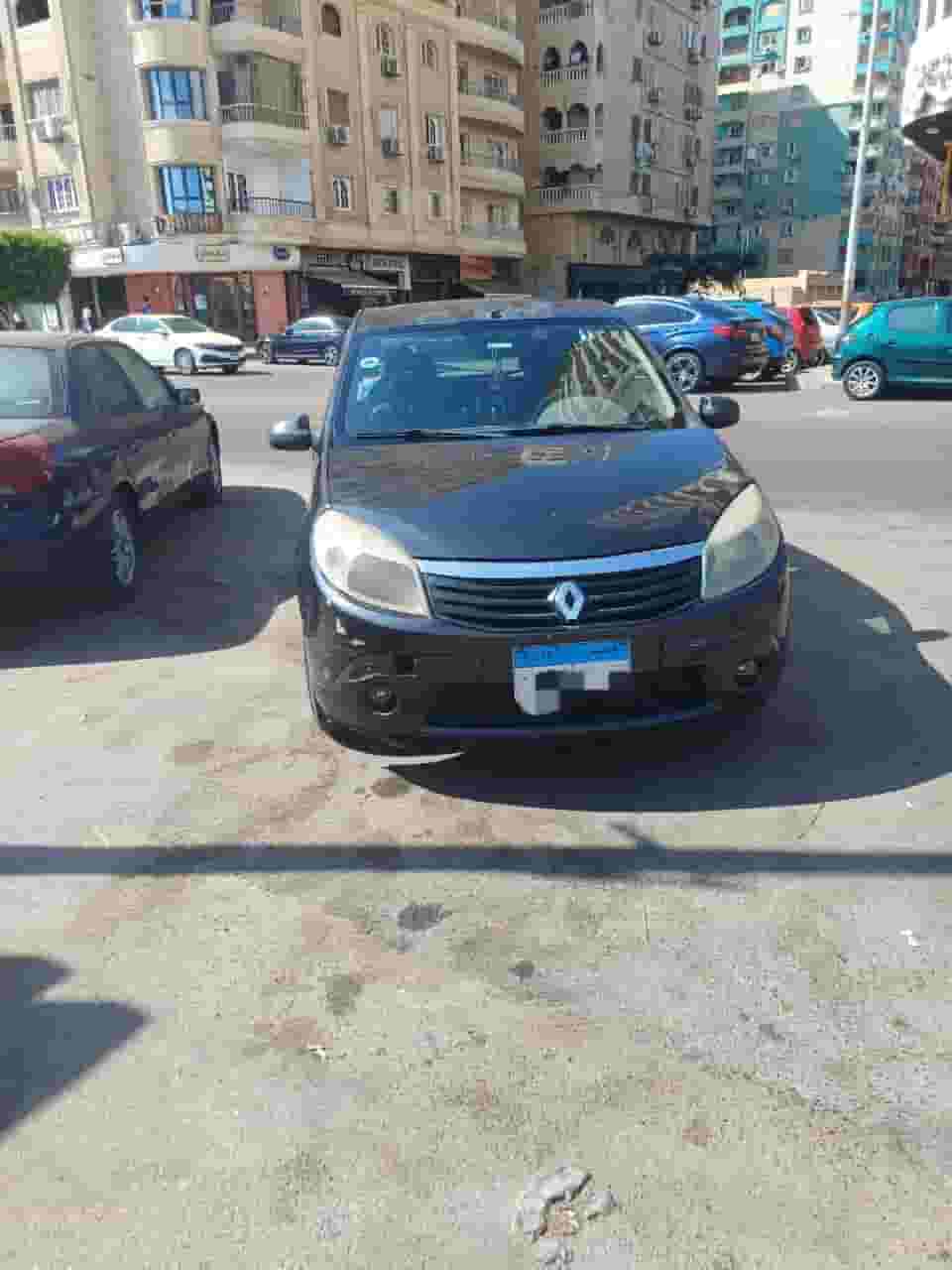 رينو ساندريو 13