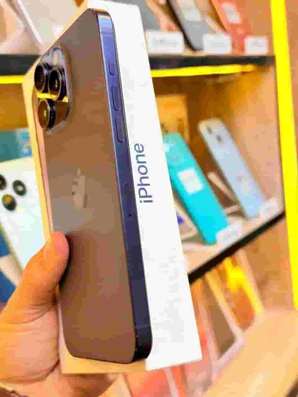 15 Pro max جديد للبيع
