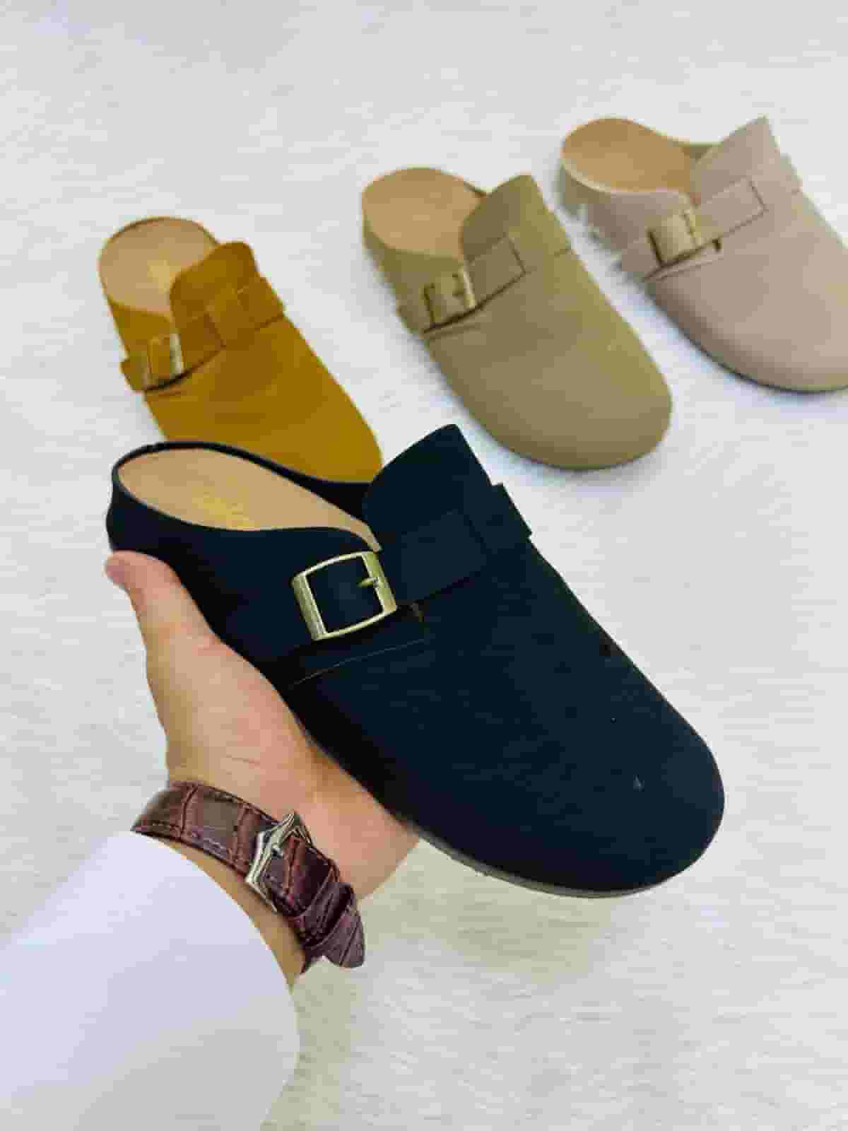 Imported slipper slippers. There are sizes from 41 to 45. Shipping is available in all governorates