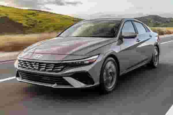 Rent the new Hyundai Elantra cn7 with driver