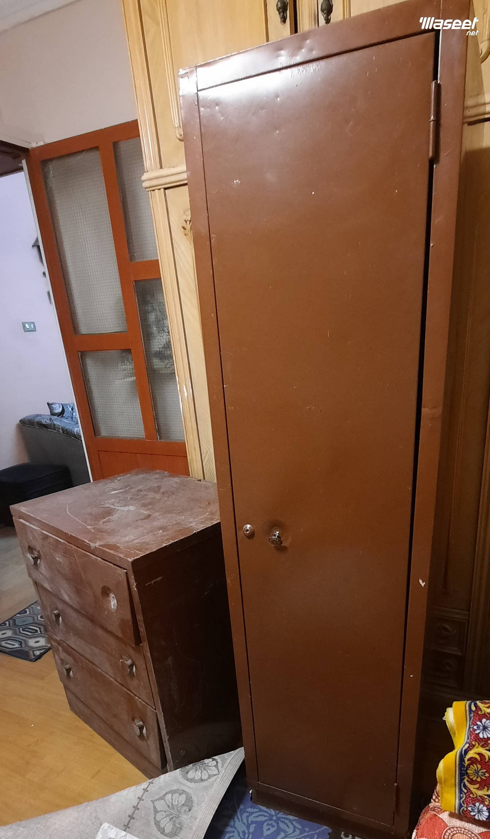 دولاب و تسريحة صاج بحالة ممتازه 0