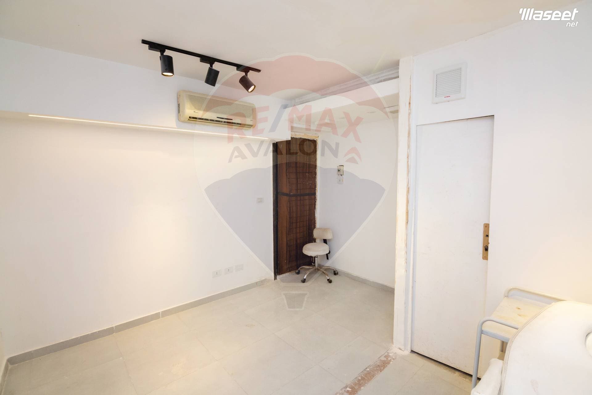مسطح تجاري للبيع 120 م سيدي بشر 11