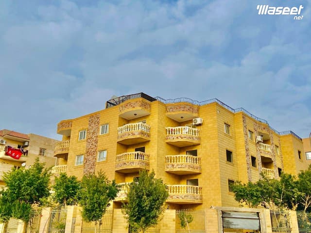 شقه 180م للبيع في مدينة العبور الحي التالت