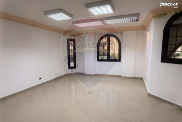 فيلا للبيع 330م مصر الجديدة الشيراتون