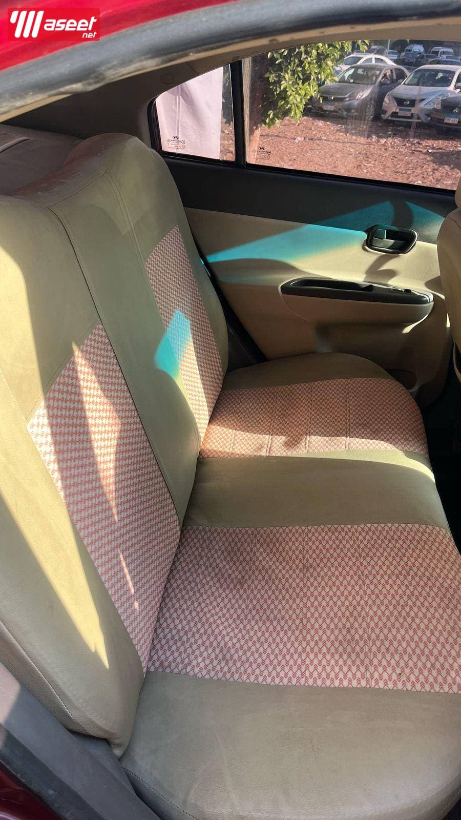hyundai accent 2011 3