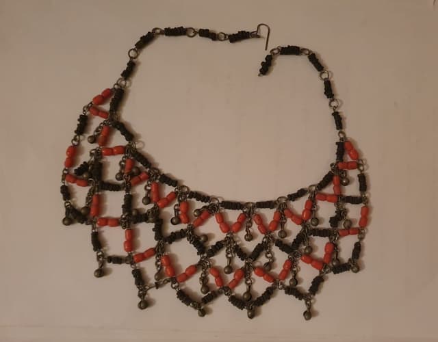 Hand made collet/ chain of beads