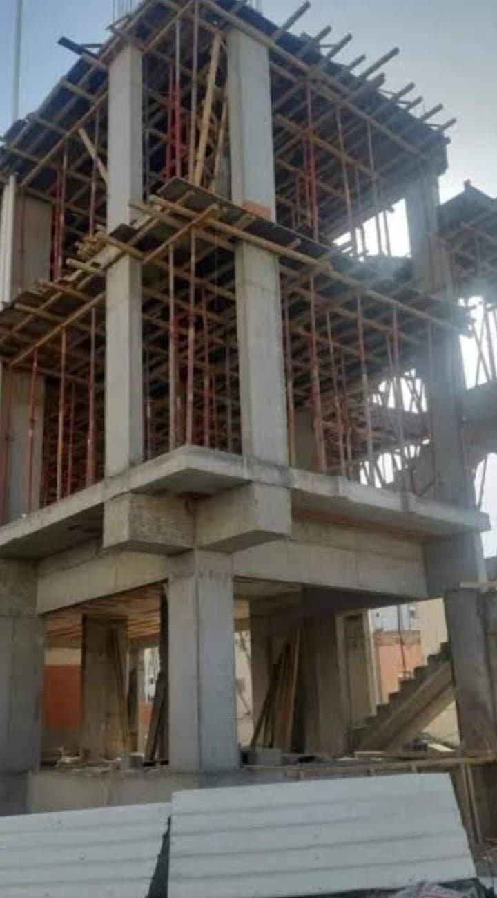 For sale a building of 480 meters 0