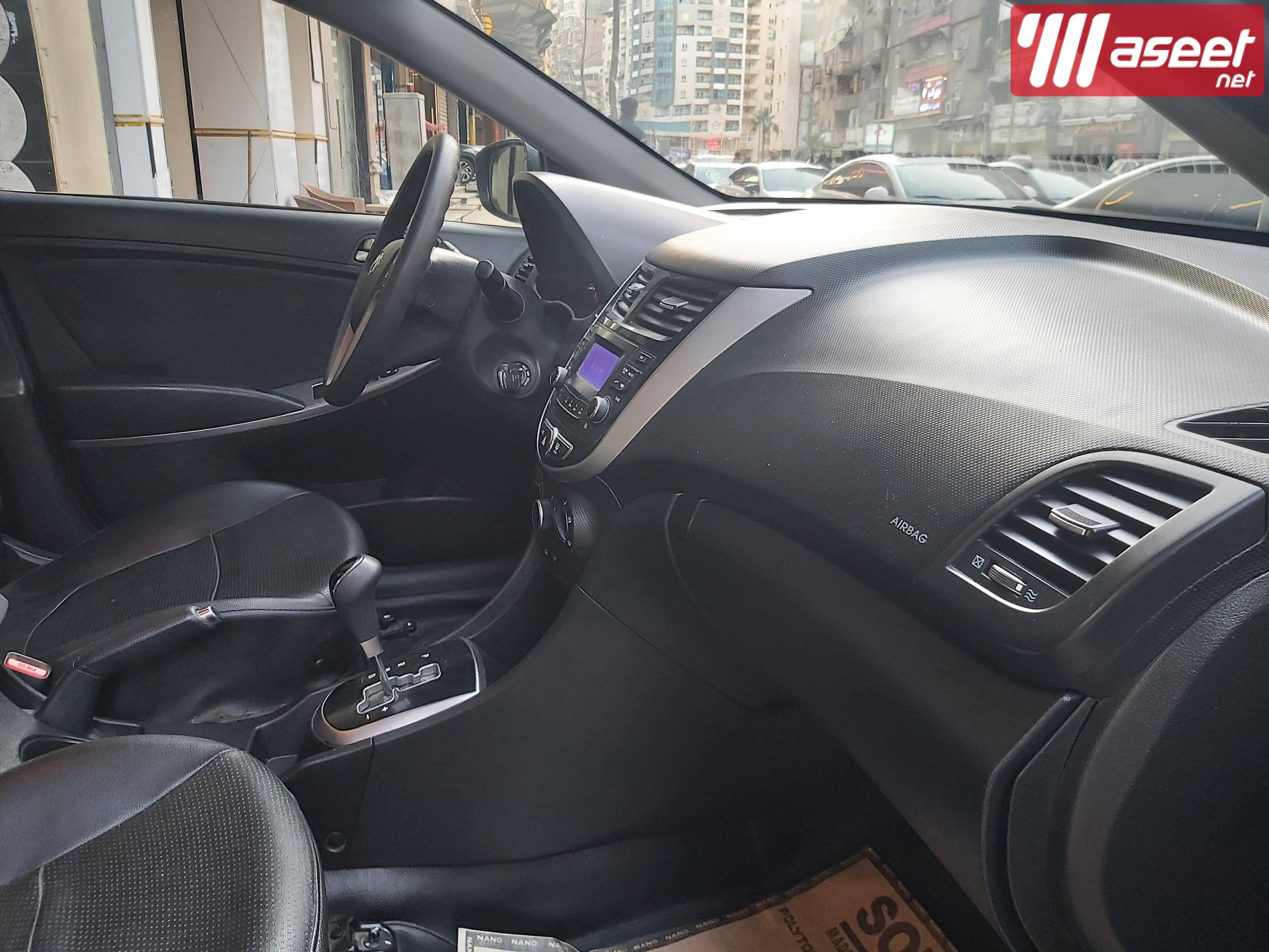 Hyundai Accent RB 2024 10