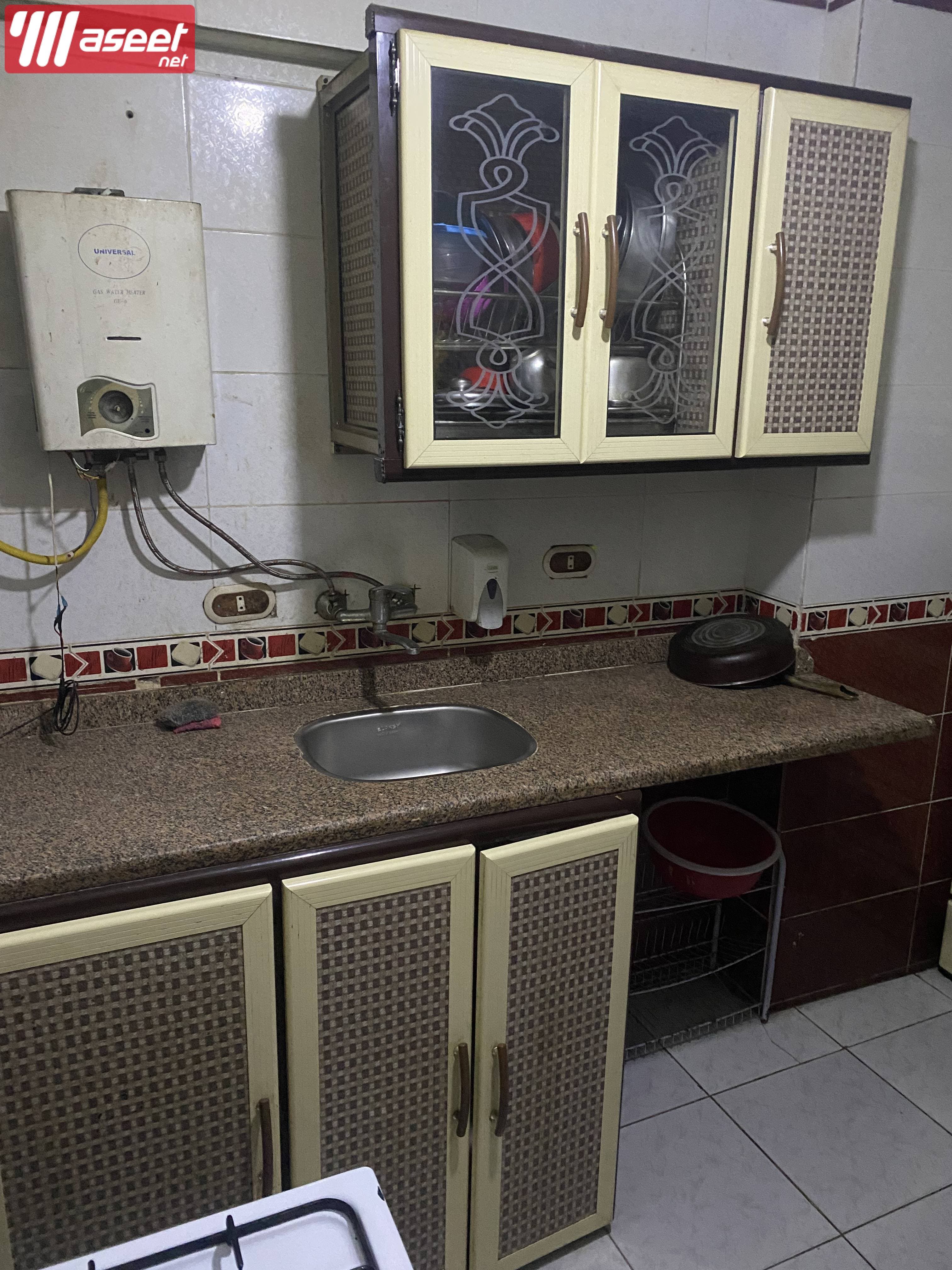 Kitchen for sale with marble and sink in excellent condition 3