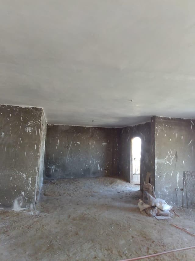 Building for sale in Paradise City