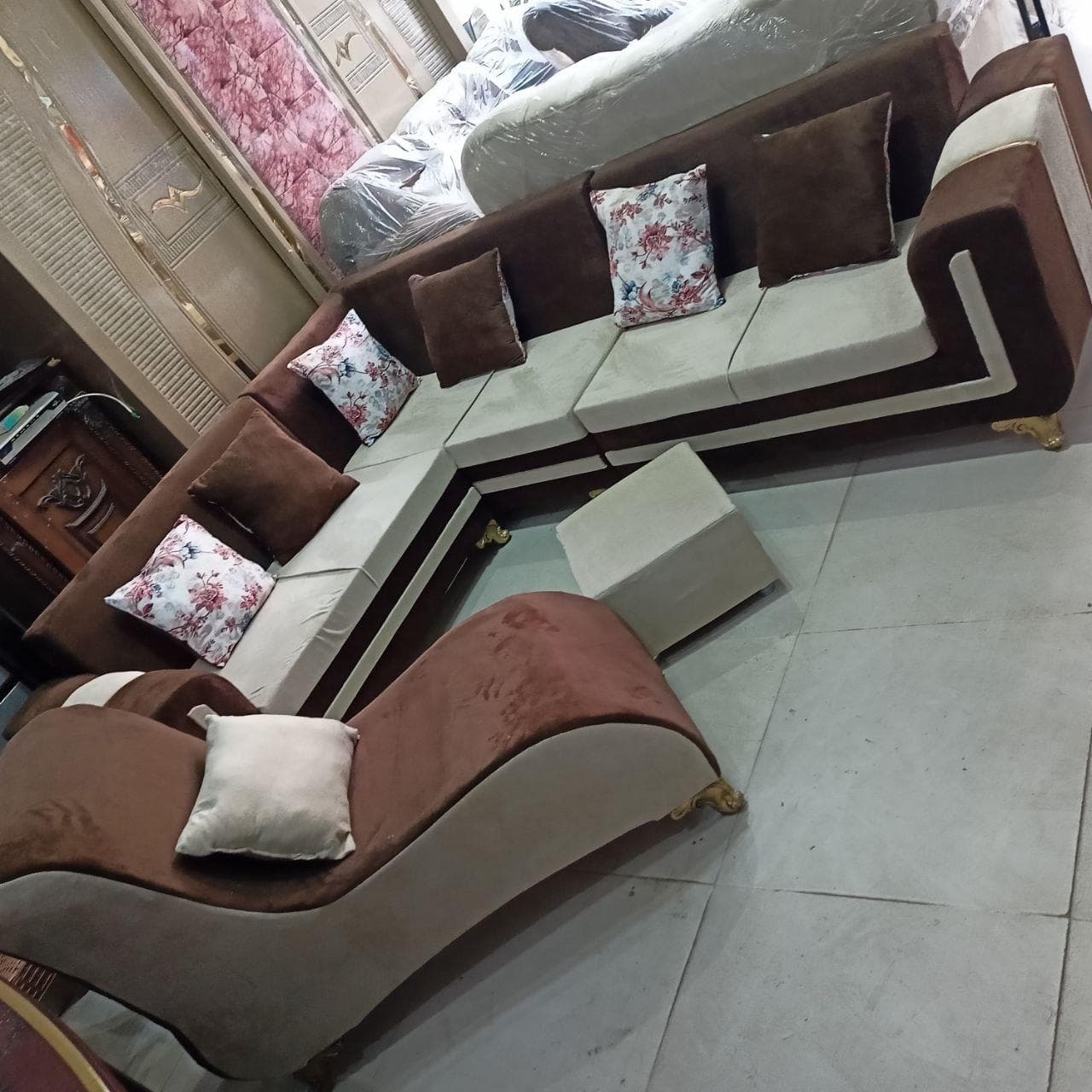   ركنة + شازلونج + قطعة هدية 3
