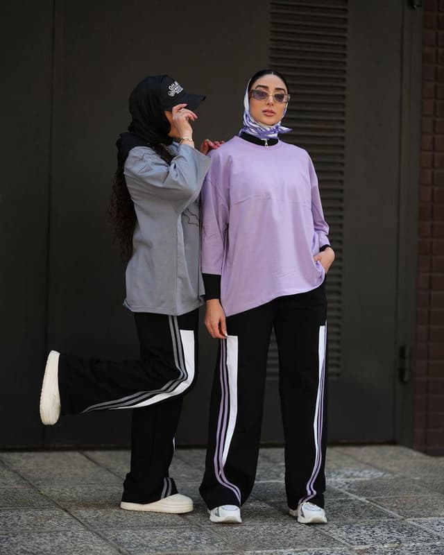 سوت قطعتين 2لون بجد