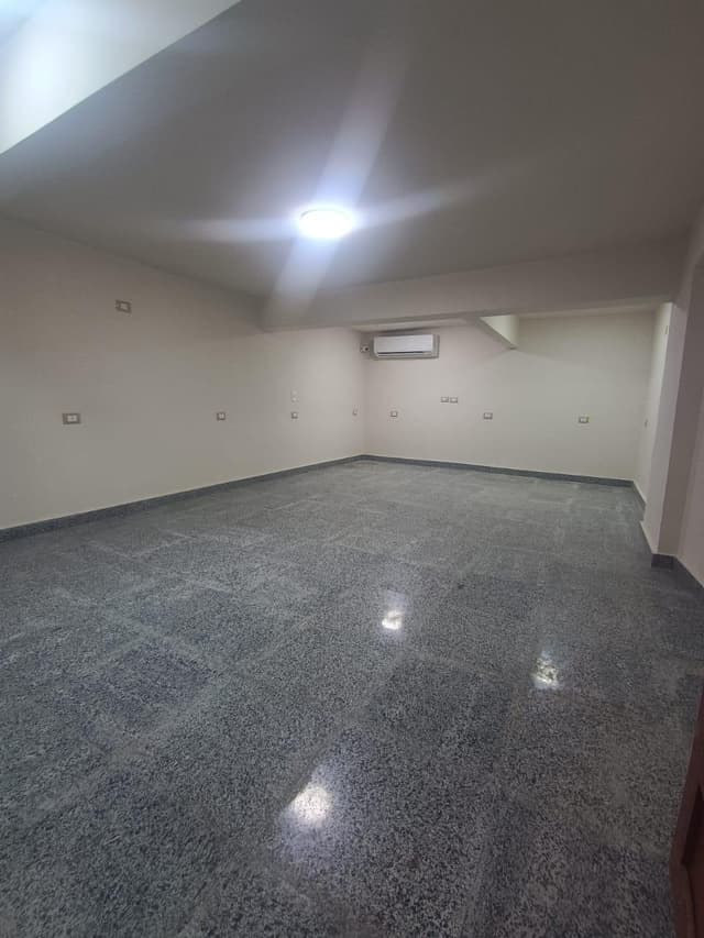 Administrative headquarters in Manial for rent, a new law near Abdulaziz Al Saud