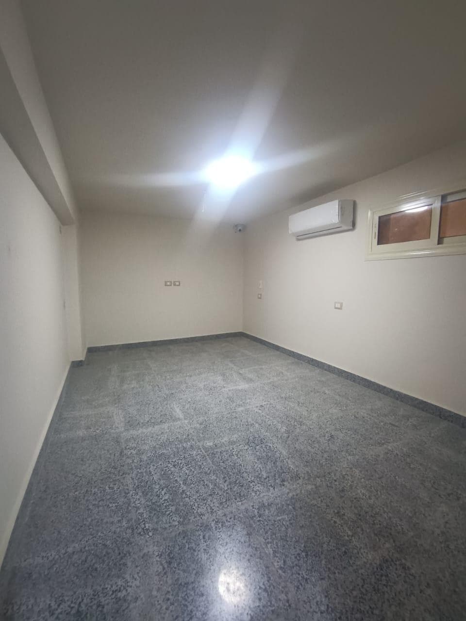 Administrative headquarters in Manial for rent, a new law near Abdulaziz Al Saud 4
