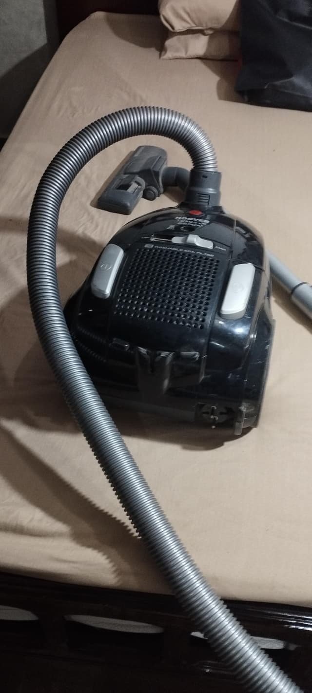 مكنسة كهرباء هوفر 2300 وات